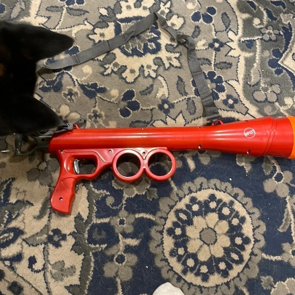 Ball launcher - Picture 1 of 2